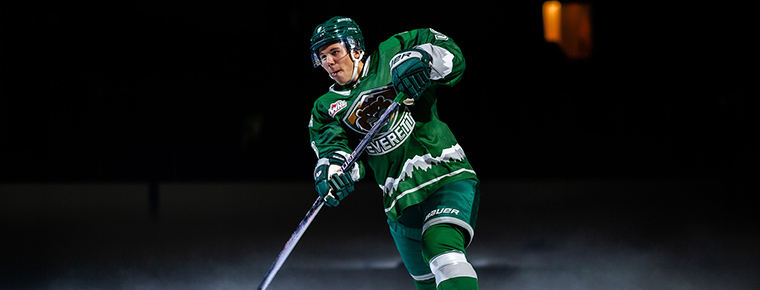 An Everett Silvertips player.